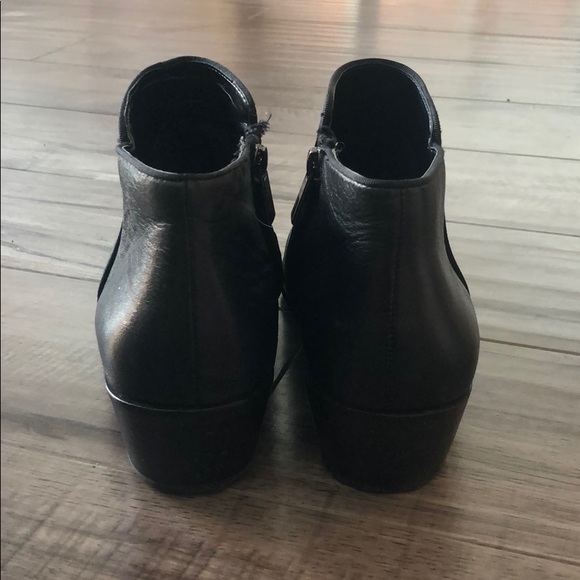 Sam Edelman Black Leather Booties - Picture 5 of 8